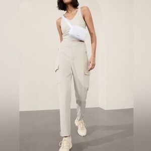 Athleta Endless High Rise Cargo Pant Abalone Grey Cream Size 4